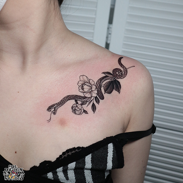 名古屋　タトゥースタジオ　女性